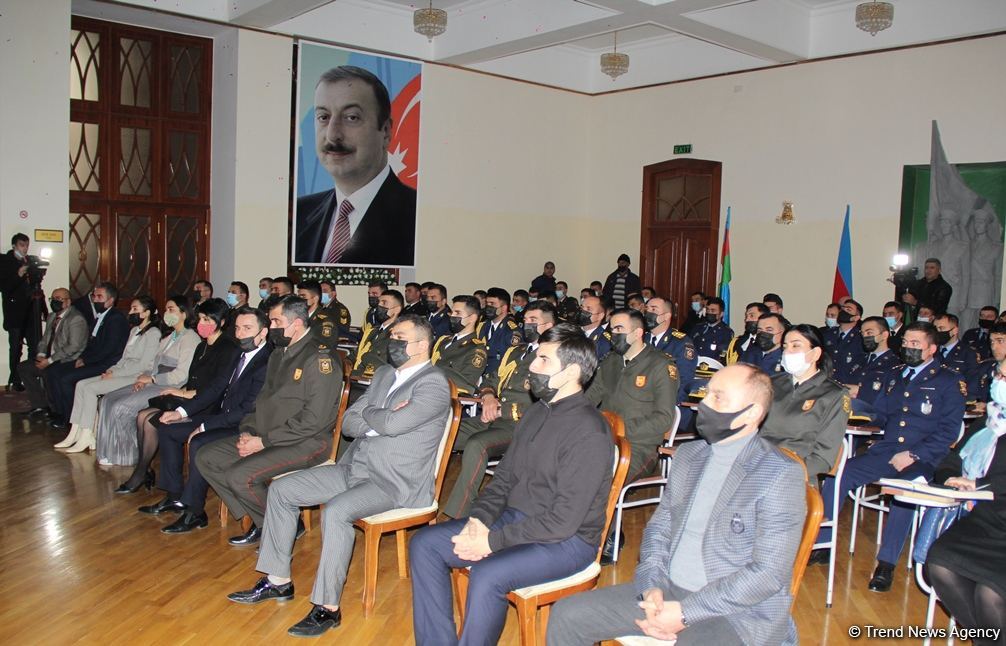 В Доме офицеров в Баку прошла презентация проекта, посвященного Национальному герою Мубаризу Ибрагимову (ФОТО)