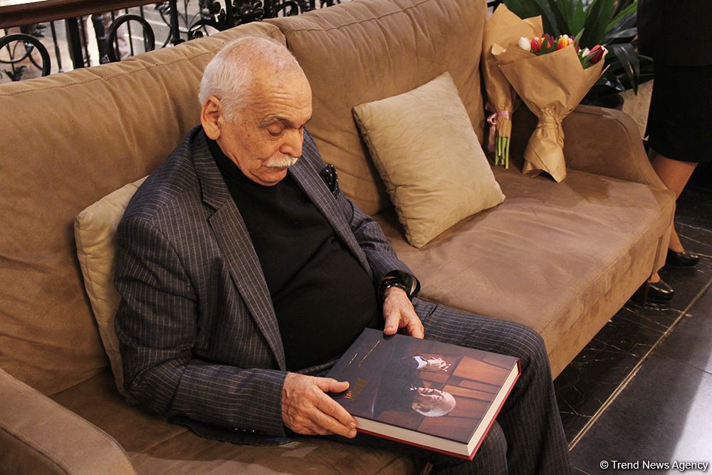 Последний диалог с Таиром Салаховым…  Каждая строчка,  каждое предложение, каждая буква - голос Великого Мастера (ФОТО)