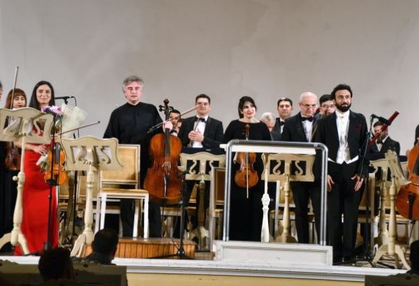 В Баку представлена музыка для успешных и добрых людей (ВИДЕО, ФОТО)