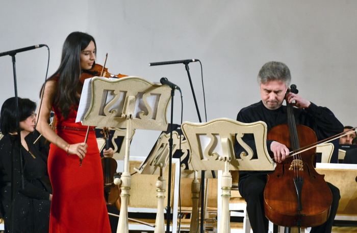 В Баку представлена музыка для успешных и добрых людей (ВИДЕО, ФОТО)