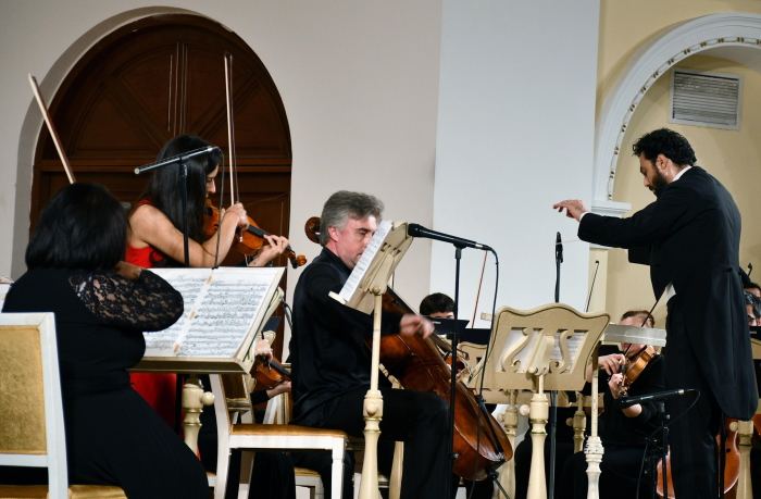 В Баку представлена музыка для успешных и добрых людей (ВИДЕО, ФОТО)