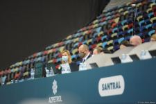 В Баку продолжаются соревнования Кубка мира по прыжкам на батуте (ФОТО)