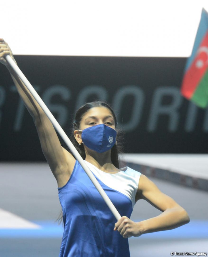 В Баку состоялась торжественная церемония открытия Кубка мира по прыжкам на батуте (ФОТО)