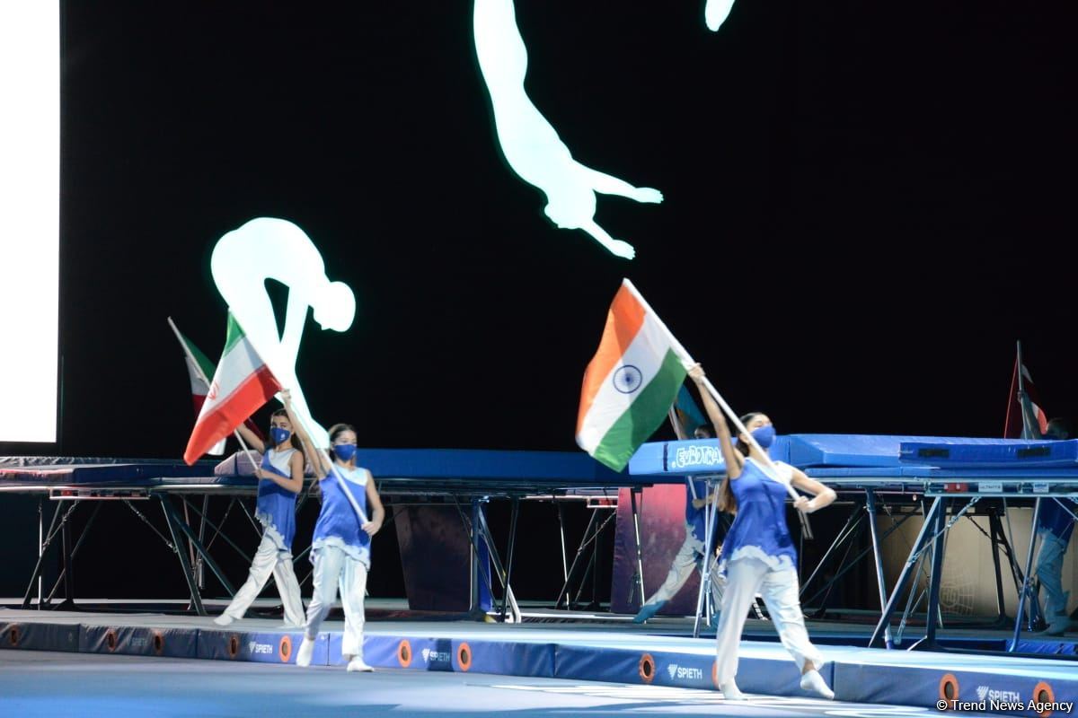 В Баку состоялась торжественная церемония открытия Кубка мира по прыжкам на батуте (ФОТО)