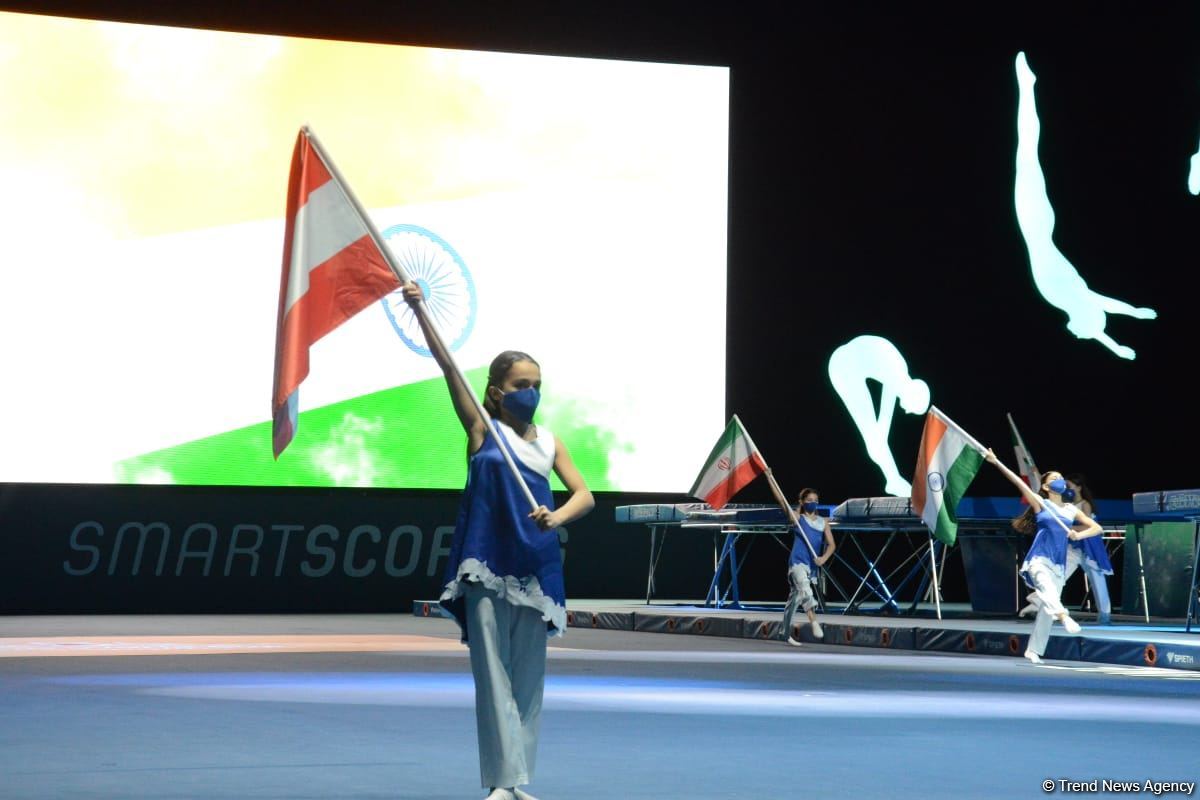 В Баку состоялась торжественная церемония открытия Кубка мира по прыжкам на батуте (ФОТО)