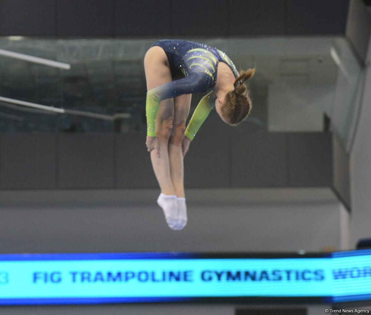 В Баку продолжаются соревнования Кубка мира по прыжкам на батуте (ФОТО)