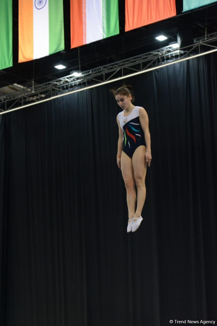 Азербайджанская гимнастка Сельджан Магсудова вышла в финал Кубка мира по прыжкам на батуте в Баку (ФОТО)