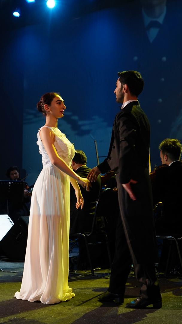 В Баку представлены шедевры мировой киномузыки в театрализованных композициях (ВИДЕО, ФОТО)