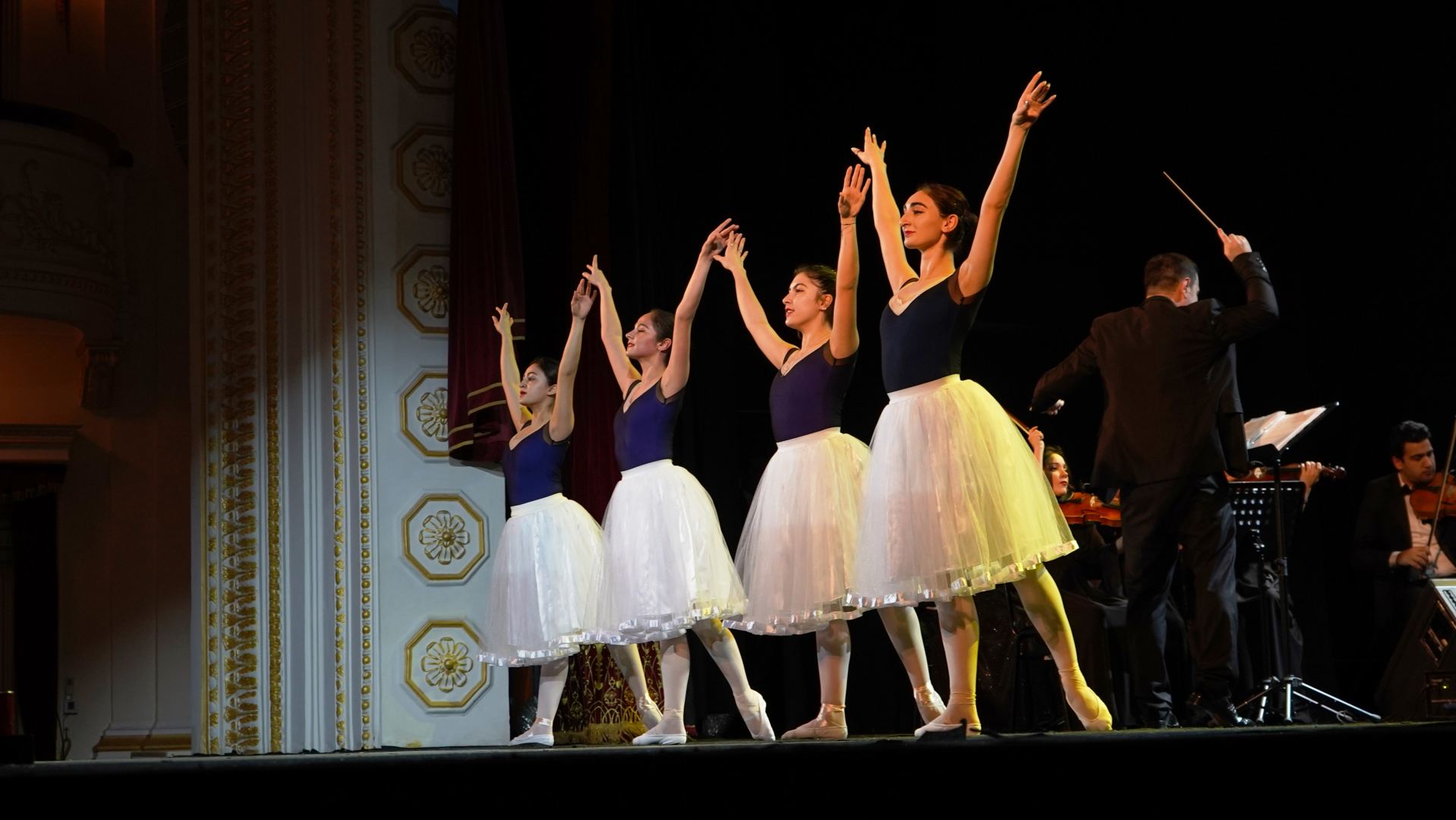 В Баку представлены шедевры мировой киномузыки в театрализованных композициях (ВИДЕО, ФОТО)