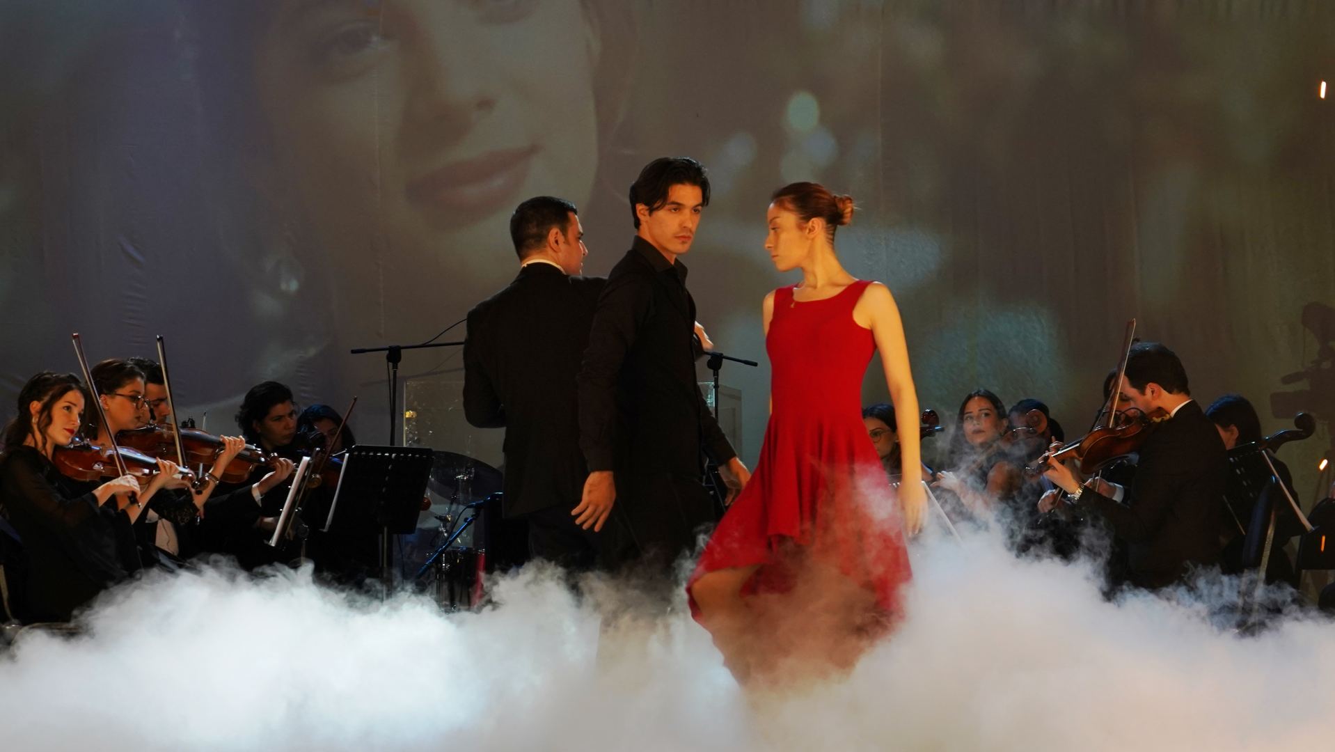 В Баку представлены шедевры мировой киномузыки в театрализованных композициях (ВИДЕО, ФОТО)