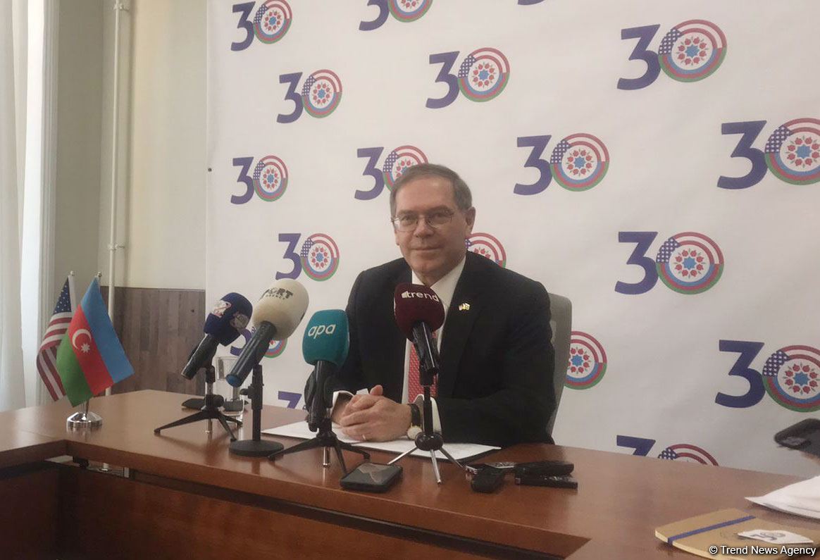 Азербайджан является надежным поставщиком энергоресурсов - посол США