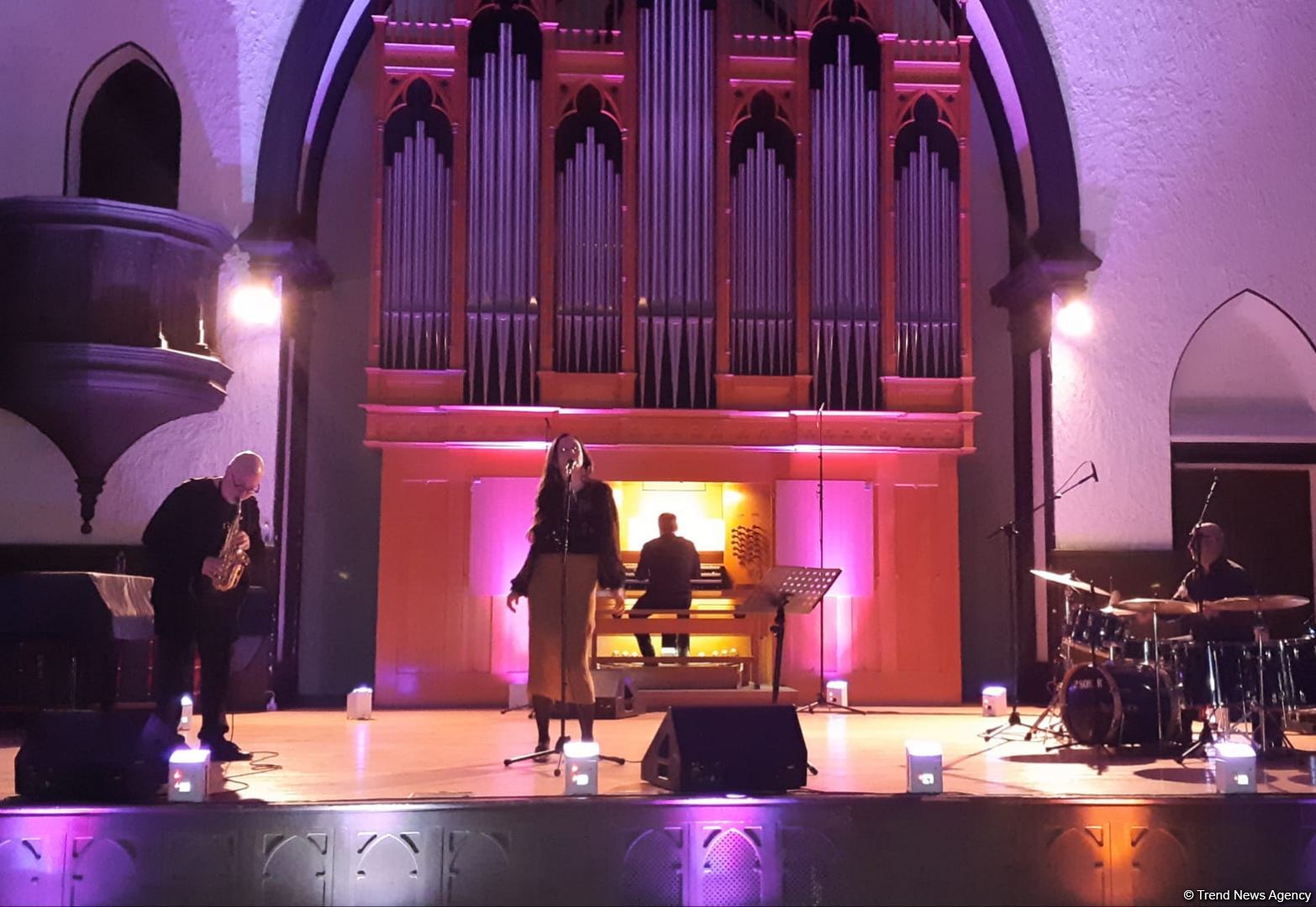 Магнетизм и сакральное исполнение объединили музыкантов из Азербайджана, Германии и России (ФОТО/ВИДЕО)