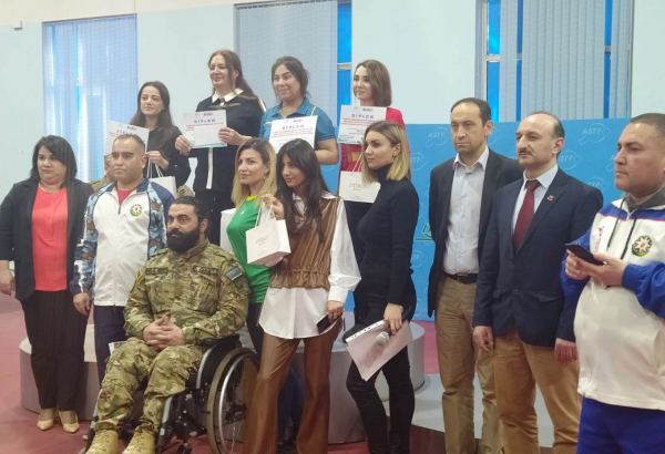 В Баку определились победители турнира по теннису среди ветеранов Карабахской войны, журналистов и медийных личностей (ФОТО)