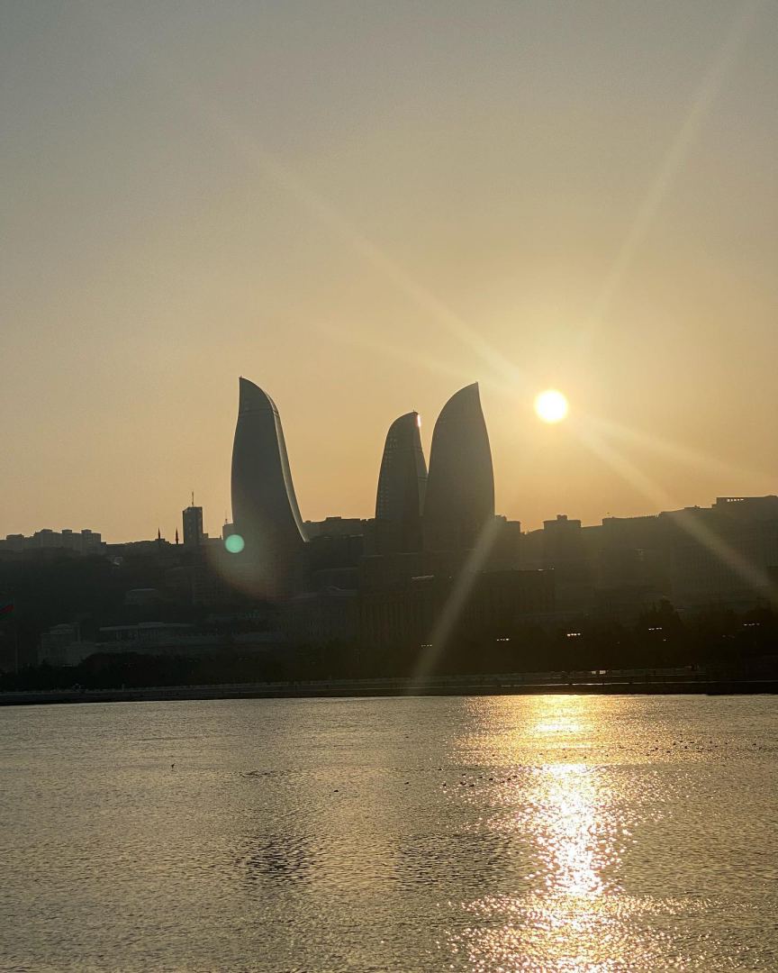 Баку - город контрастов. Заслуженная артистка России рассказала о визите в Азербайджан (ФОТО)