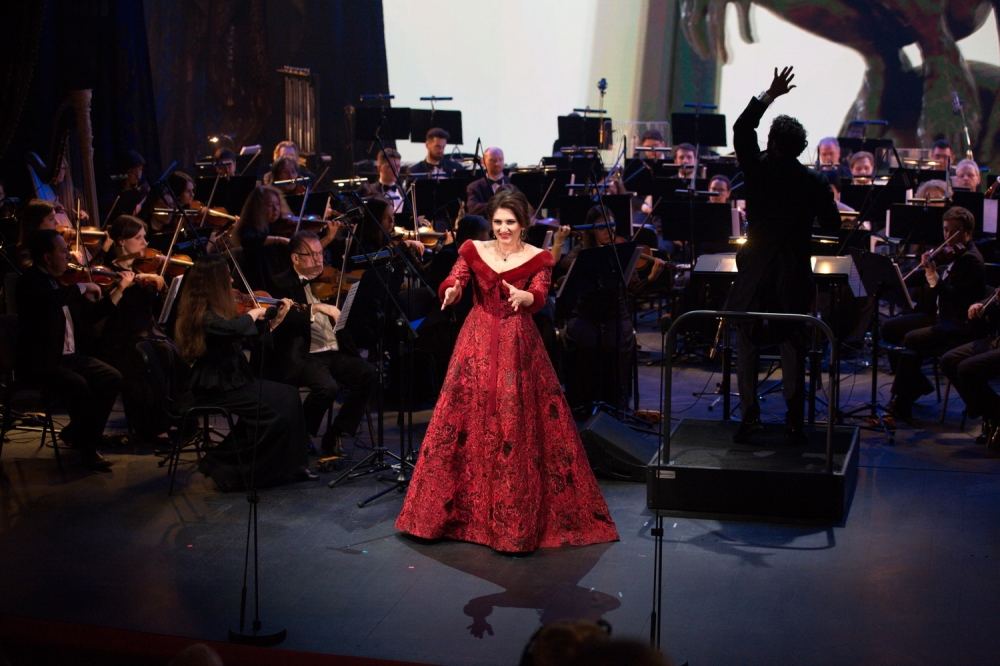 Вице-президент Фонда Гейдара Алиева присутствовала на гала-концерте «Музыкальные звезды Азербайджана на московской сцене» в Москве (ФОТО)