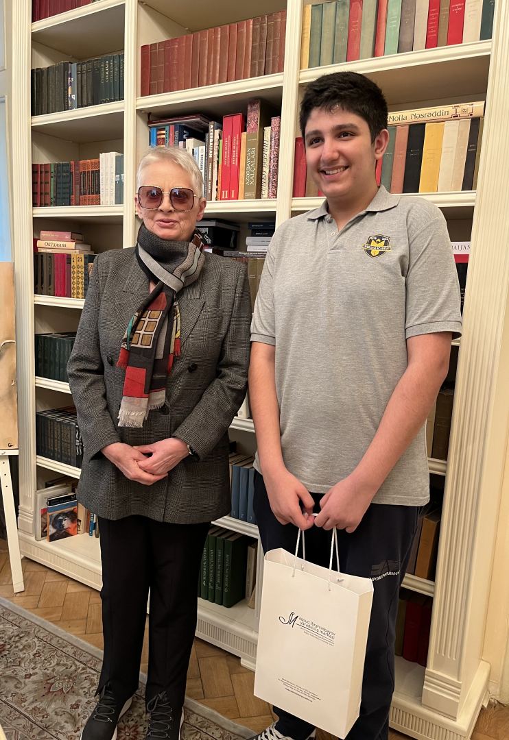 Какое мистическое здание в Ичери шехер могли посетить инопланетяне? (ФОТО)