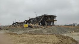 В Баку обрушилось строящееся здание, есть пострадавшие - Генпрокуратура (ФОТО/ВИДЕО)