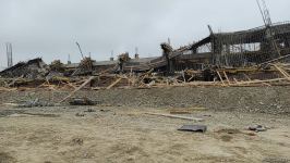 В Баку обрушилось строящееся здание, есть пострадавшие - Генпрокуратура (ФОТО/ВИДЕО)