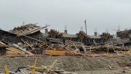 В Баку обрушилось строящееся здание, есть пострадавшие - Генпрокуратура (ФОТО/ВИДЕО)