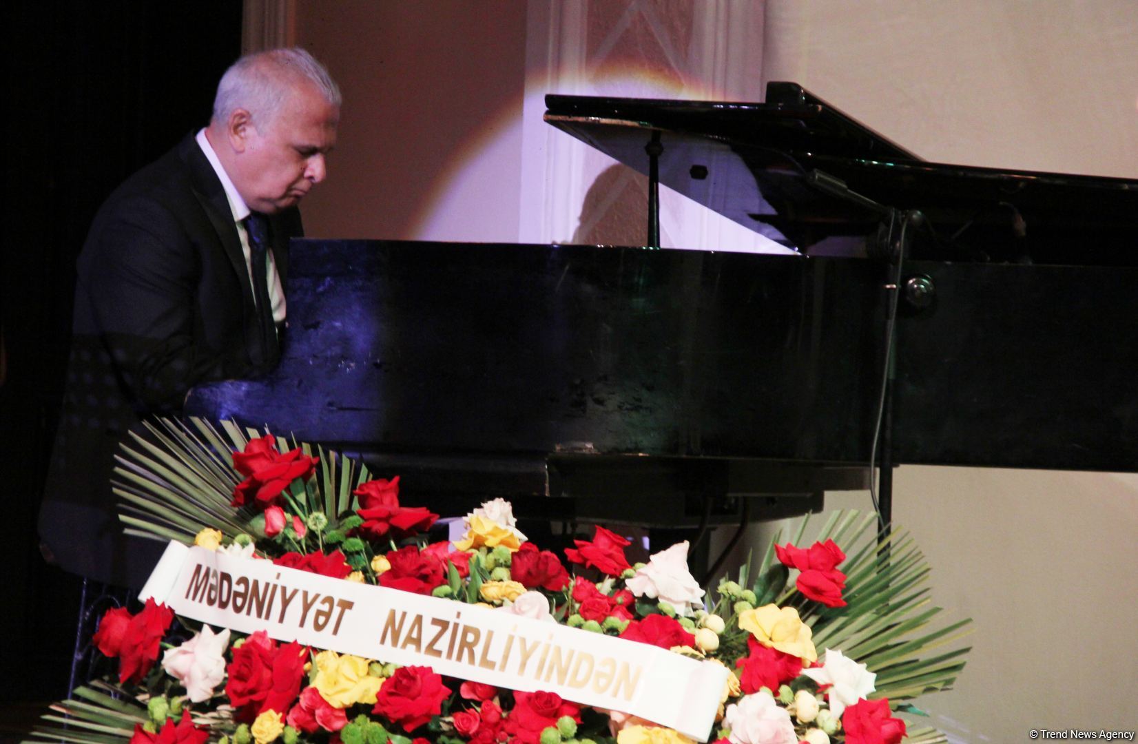 Прощай… Сыновья Ялчына Рзазаде провели концерт в память об отце (ВИДЕО, ФОТО)