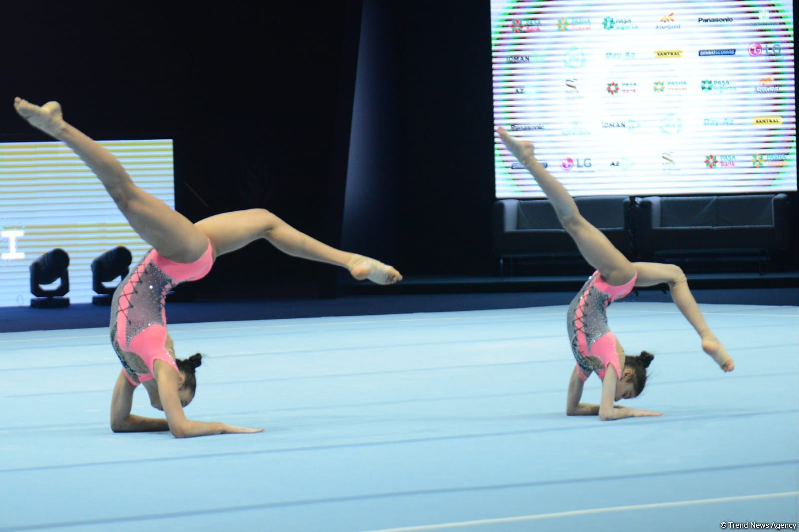 В столице Азербайджана стартовал заключительный день соревнований 27-го Первенства страны и Чемпионата Баку по акробатической гимнастике (ФОТО)