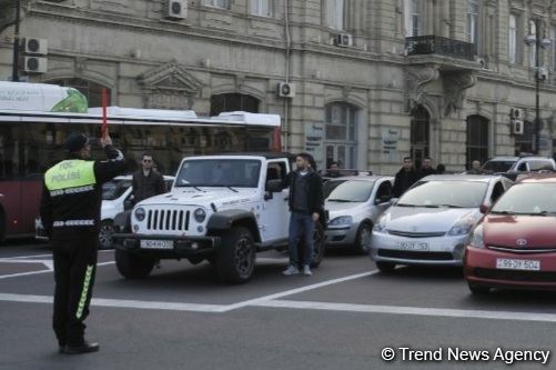 В Азербайджане минутой молчания почтили память жертв Ходжалинского геноцида (ФОТО)
