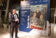 "История одного народа – для всего мира" – выставка работ Рами Меира в Баку (ФОТО)