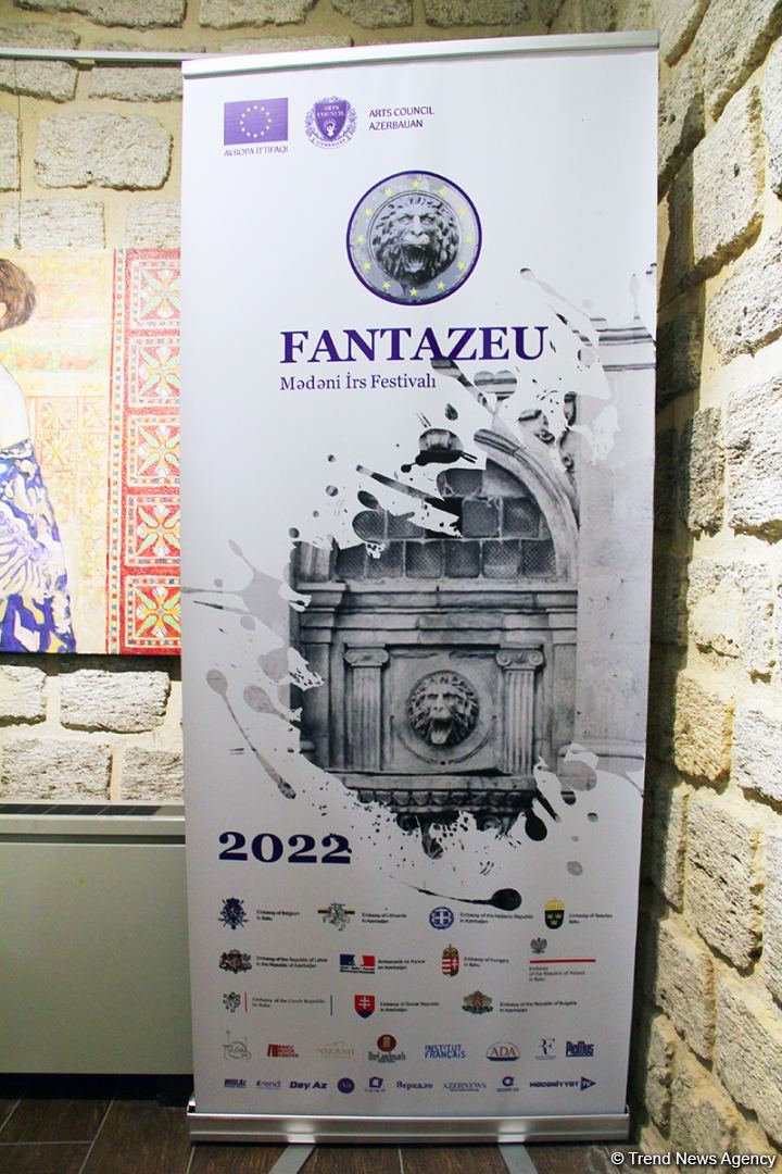 Шедевры мировой живописи с азербайджанскими коврами! В Баку состоялось открытие Фестиваля культурного наследия FantazEU (ФОТО)