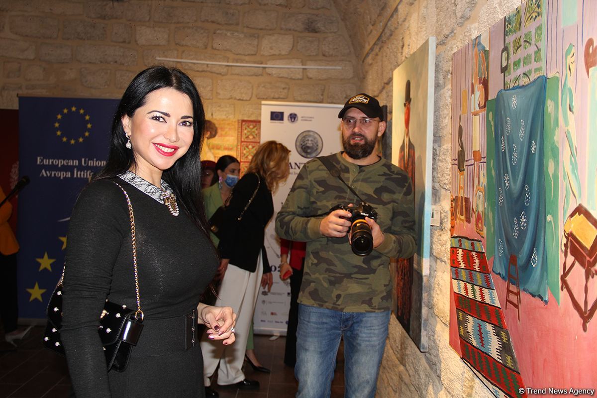 Шедевры мировой живописи с азербайджанскими коврами! В Баку состоялось открытие Фестиваля культурного наследия FantazEU (ФОТО)