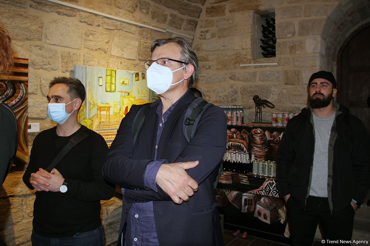 Шедевры мировой живописи с азербайджанскими коврами! В Баку состоялось открытие Фестиваля культурного наследия FantazEU (ФОТО)