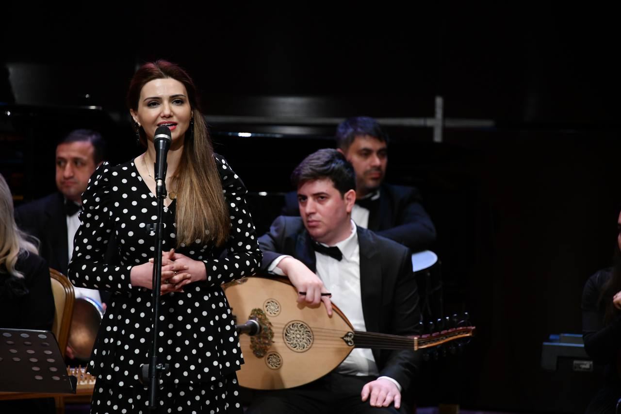 Двуглавый орел в Баку, или Пожар в Берлине (ФОТО)