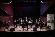 Двуглавый орел в Баку, или Пожар в Берлине (ФОТО)