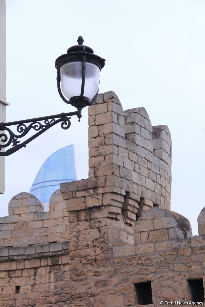 Ичери шехер в начале весны – прогулка перед закатом (ФОТО)