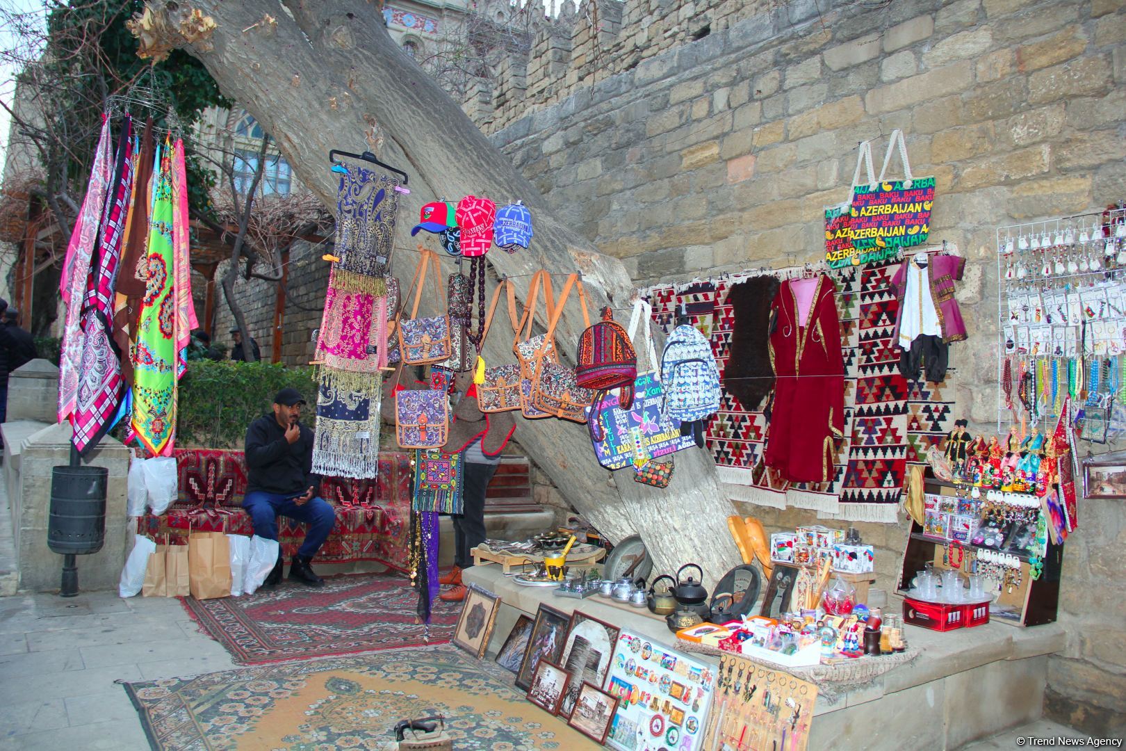 Ичери шехер в начале весны – прогулка перед закатом (ФОТО)