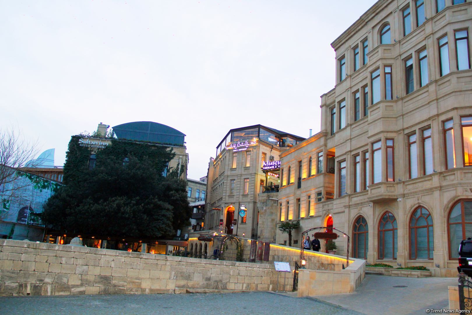 Ичери шехер в начале весны – прогулка перед закатом (ФОТО)