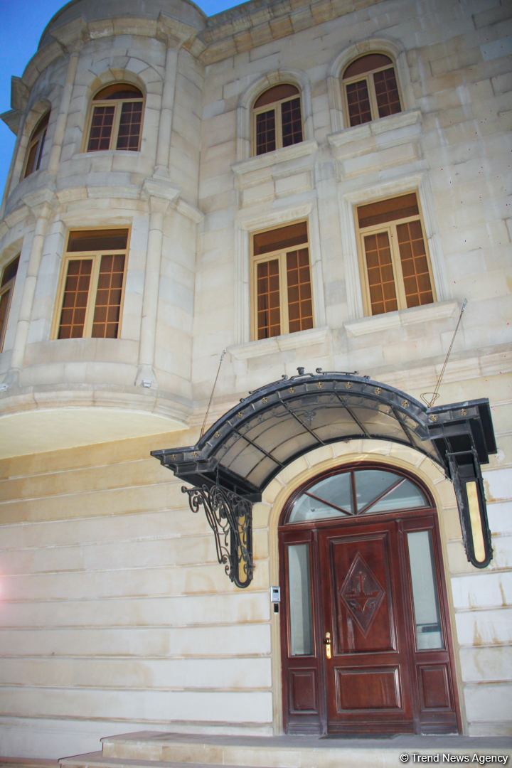 Ичери шехер в начале весны – прогулка перед закатом (ФОТО)