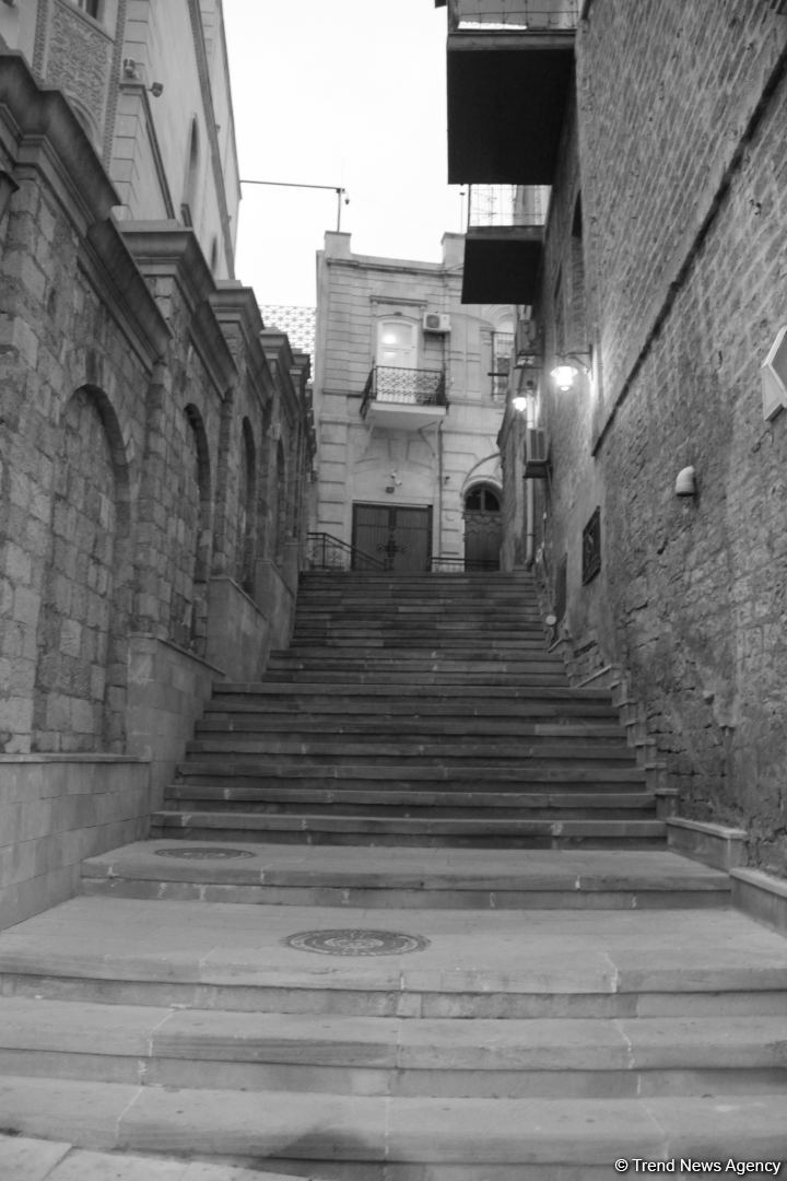 Ичери шехер в начале весны – прогулка перед закатом (ФОТО)