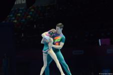 В Баку стартовал первый день Всемирных соревнований среди возрастных групп по акробатической гимнастике (ФОТО)