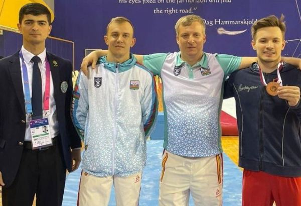 Азербайджанский гимнаст завоевал "бронзу" на Кубке мира в Дохе