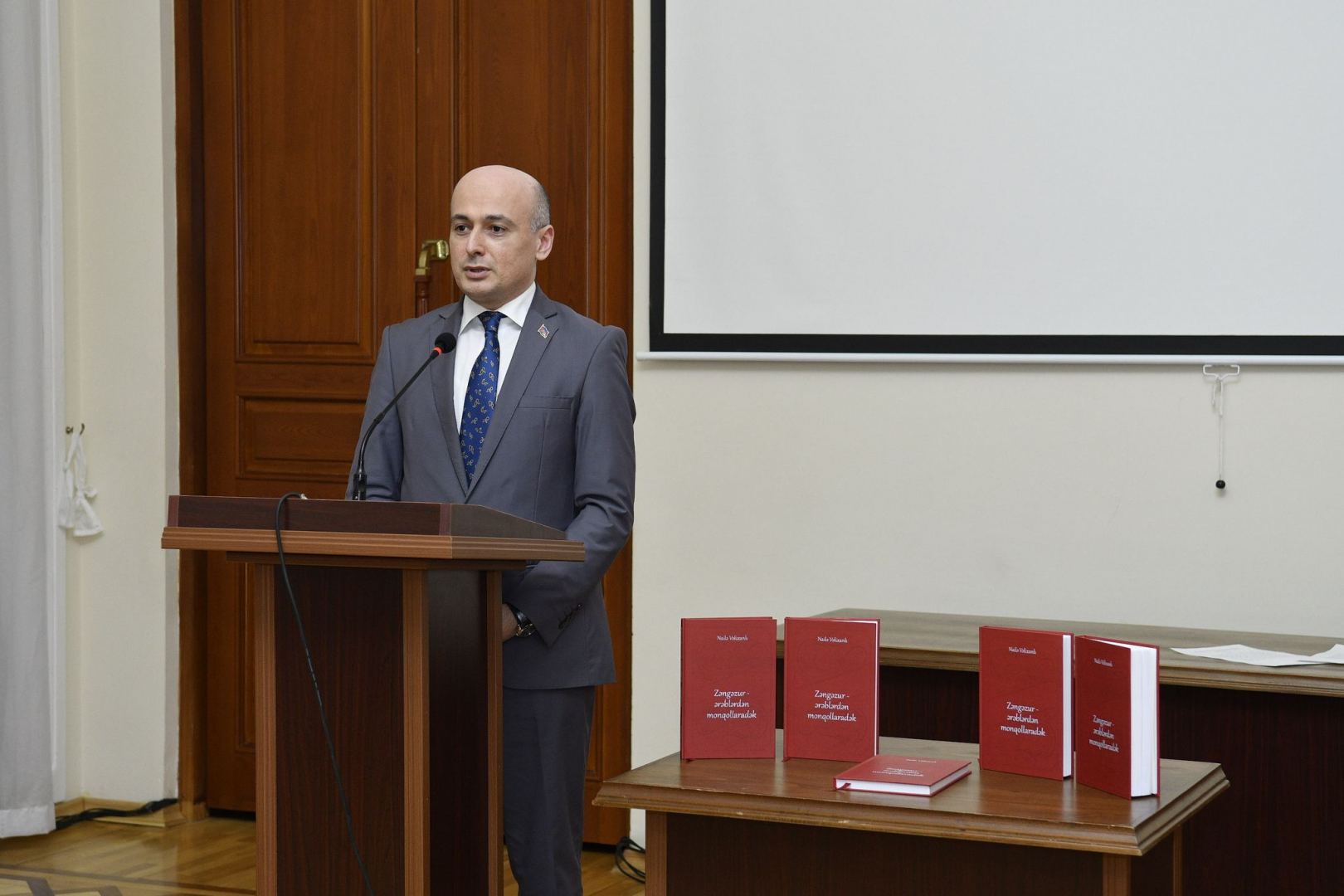 Академик Наиля Велиханлы презентовала книгу "Зангезур – от арабов до монголов" (ФОТО)