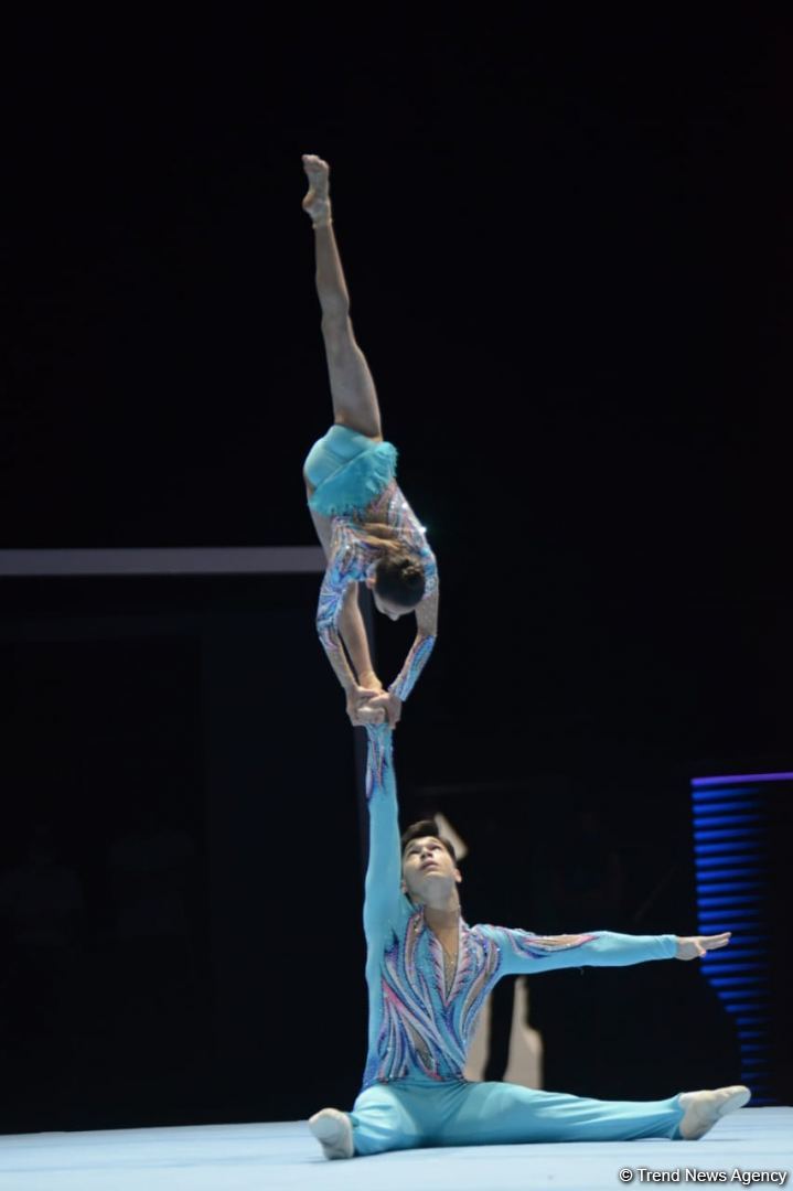 Азербайджанские гимнасты Милана Алиева и Низам Хамидулин занимают второе промежуточное место в квалификации (ФОТО)