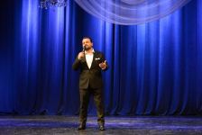 Женщины отдыхают, а мужчины создают праздник! Концерт в Баку, посвященный 8 Марта (ФОТО)