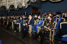 Женщины отдыхают, а мужчины создают праздник! Концерт в Баку, посвященный 8 Марта (ФОТО)