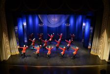 Женщины отдыхают, а мужчины создают праздник! Концерт в Баку, посвященный 8 Марта (ФОТО)