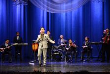 Женщины отдыхают, а мужчины создают праздник! Концерт в Баку, посвященный 8 Марта (ФОТО)