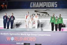 В Баку прошла церемония награждения победителей Всемирных соревнований среди возрастных групп по акробатической гимнастике (ФОТО)