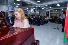 В Баку прошел праздничный концерт, посвященный Международному женскому дню - 8 Марта (ФОТО)