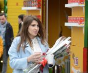 Баку отмечает Международный женский день - 8 Марта - Фотосессия