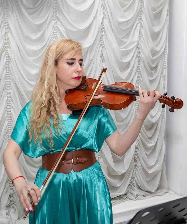 В Баку прошел праздничный концерт, посвященный Международному женскому дню - 8 Марта (ФОТО)