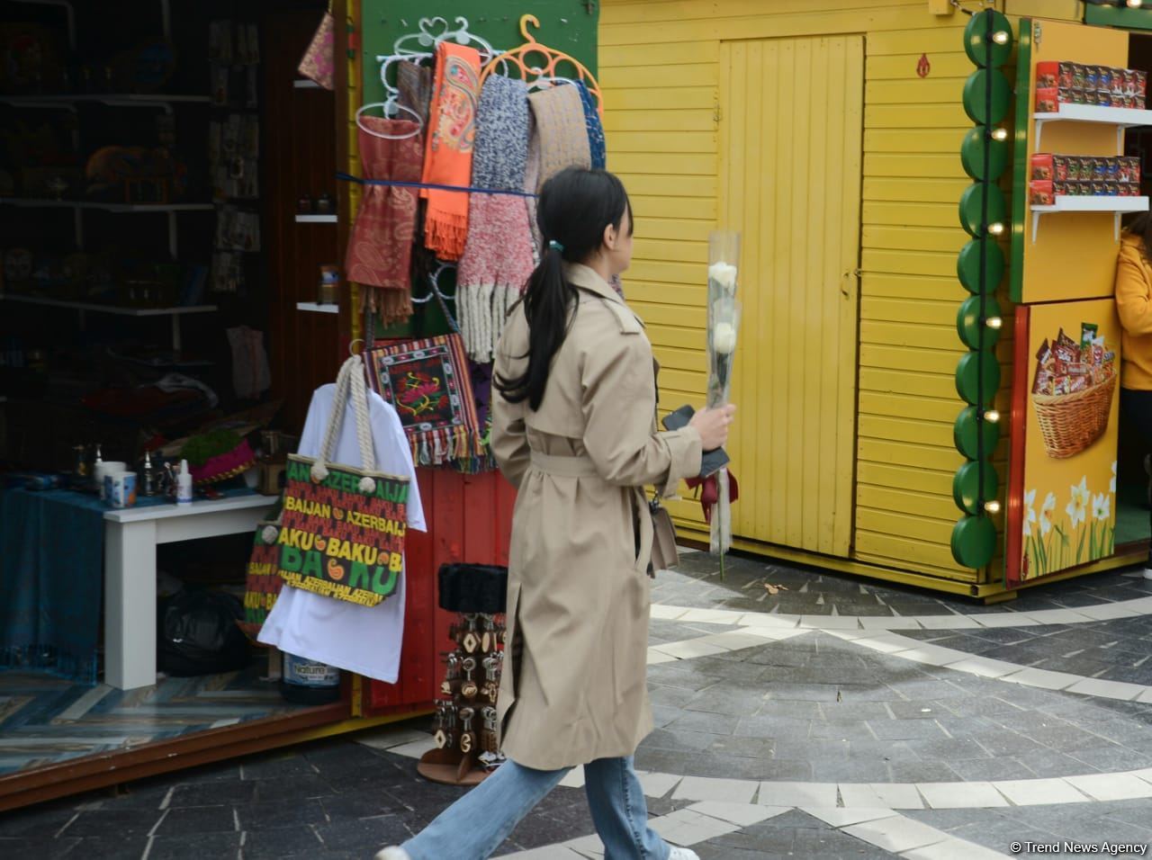 Баку отмечает Международный женский день - 8 Марта - Фотосессия